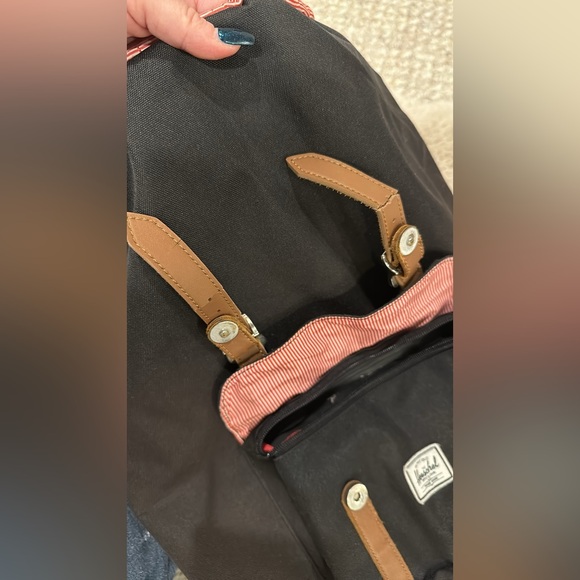 HERSHEL Backpack Little America
Herschel Little America™ Backpack - 30L - Picture 14 of 17